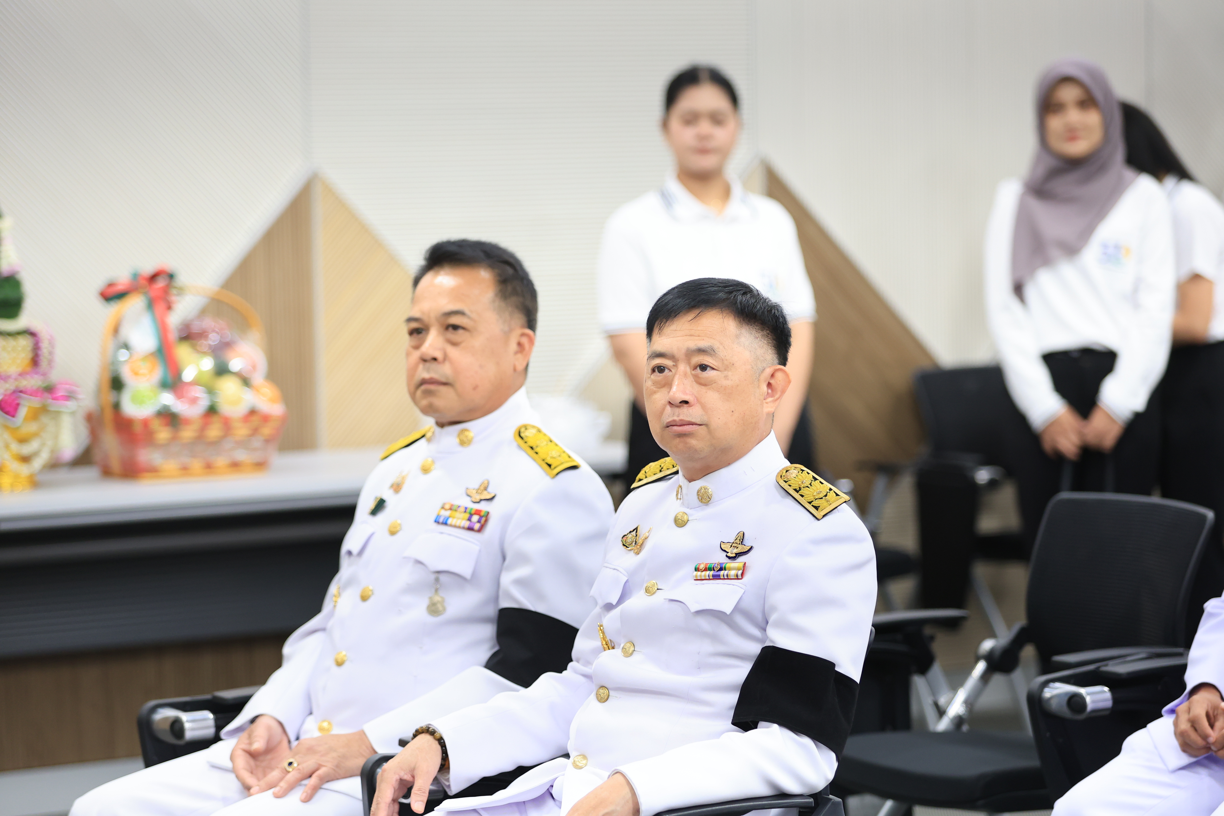 title - คณะผู้บริหาร ส.ป.ก. บันทึกเทปถวายพระพรชัยมงคล สมเด็จพระนางเจ้าสุทิดา พัชรสุธาพิมลลักษณ พระบรมราชินี เนื่องในโอกาสวันเฉลิมพระชนมพรรษา 48 พรรษา